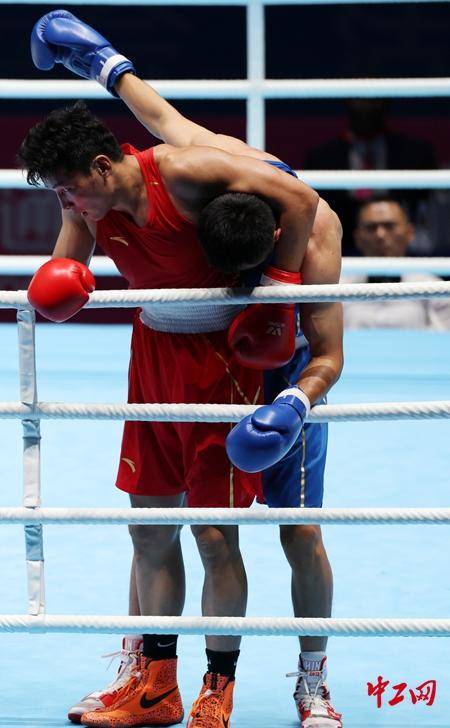 全运会拳击男子80公斤级决赛<strong></p>
<p>林俊杰微博</strong>，王小保夺冠！