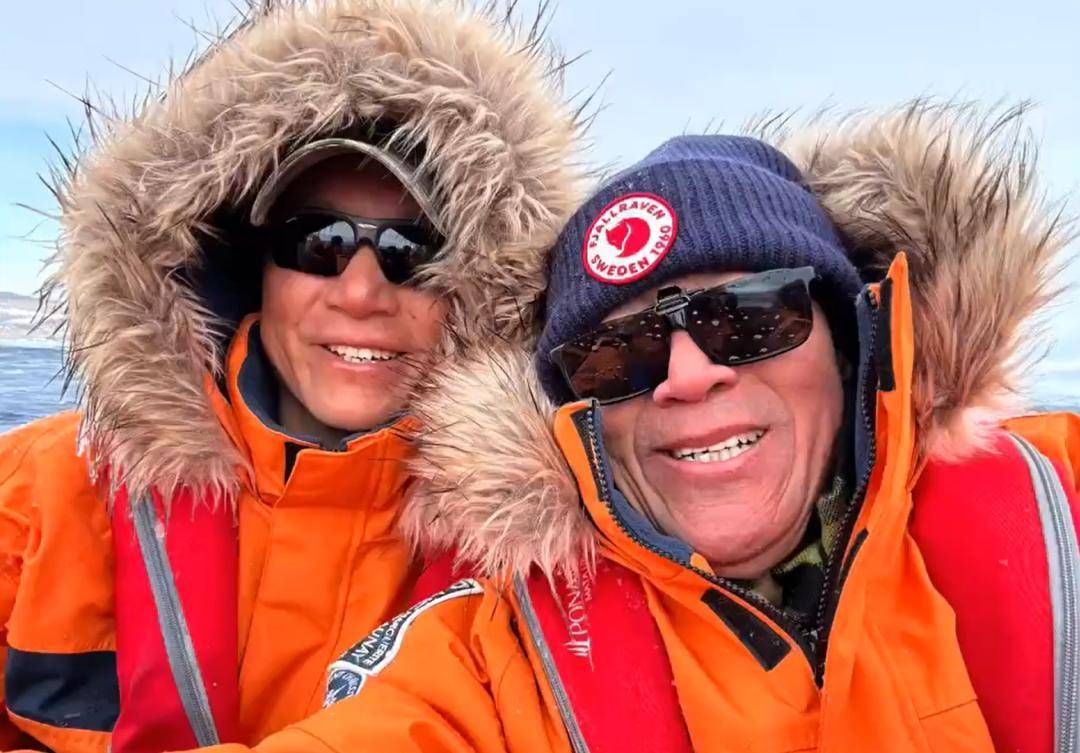 连发10条南极游视频后<strong></p>
<p>凤凰网资讯台在线直播</strong>，俞敏洪回应：探讨自然教育前景