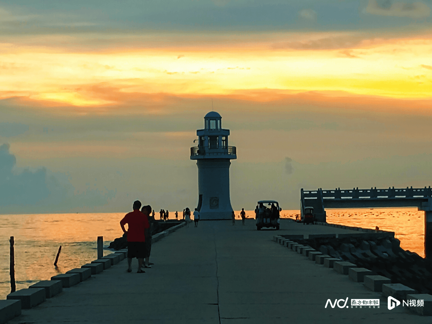 外交部赵立坚点赞湛江：渔网起落间<strong></p>
<p>苏州盈天地资讯科技有限公司</strong>，满舱鲜活载着晨光归来