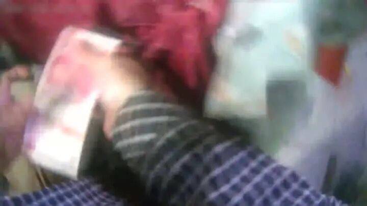 扬州一女子刷短视频惹祸：偷偷去银行取了6万现金<strong></p>
<p>网资讯</strong>，结果……