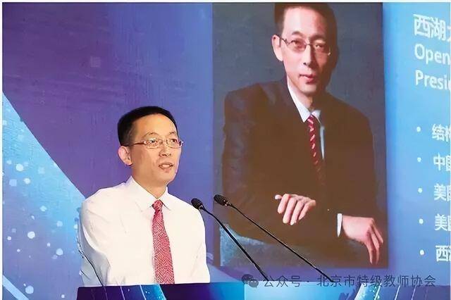 施一公：无论什么学科<strong></p>
<p>网资讯</strong>，物理、工程、生物、文科，我认为最不重要的是智商！