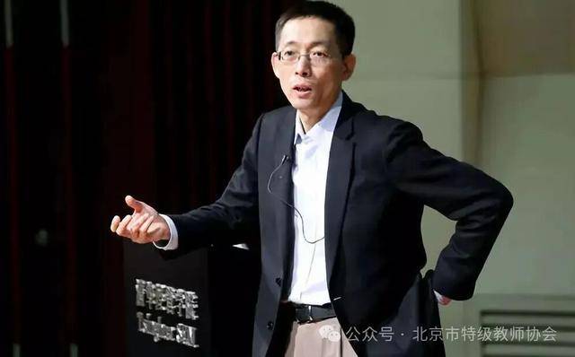 施一公：无论什么学科<strong></p>
<p>网资讯</strong>，物理、工程、生物、文科，我认为最不重要的是智商！