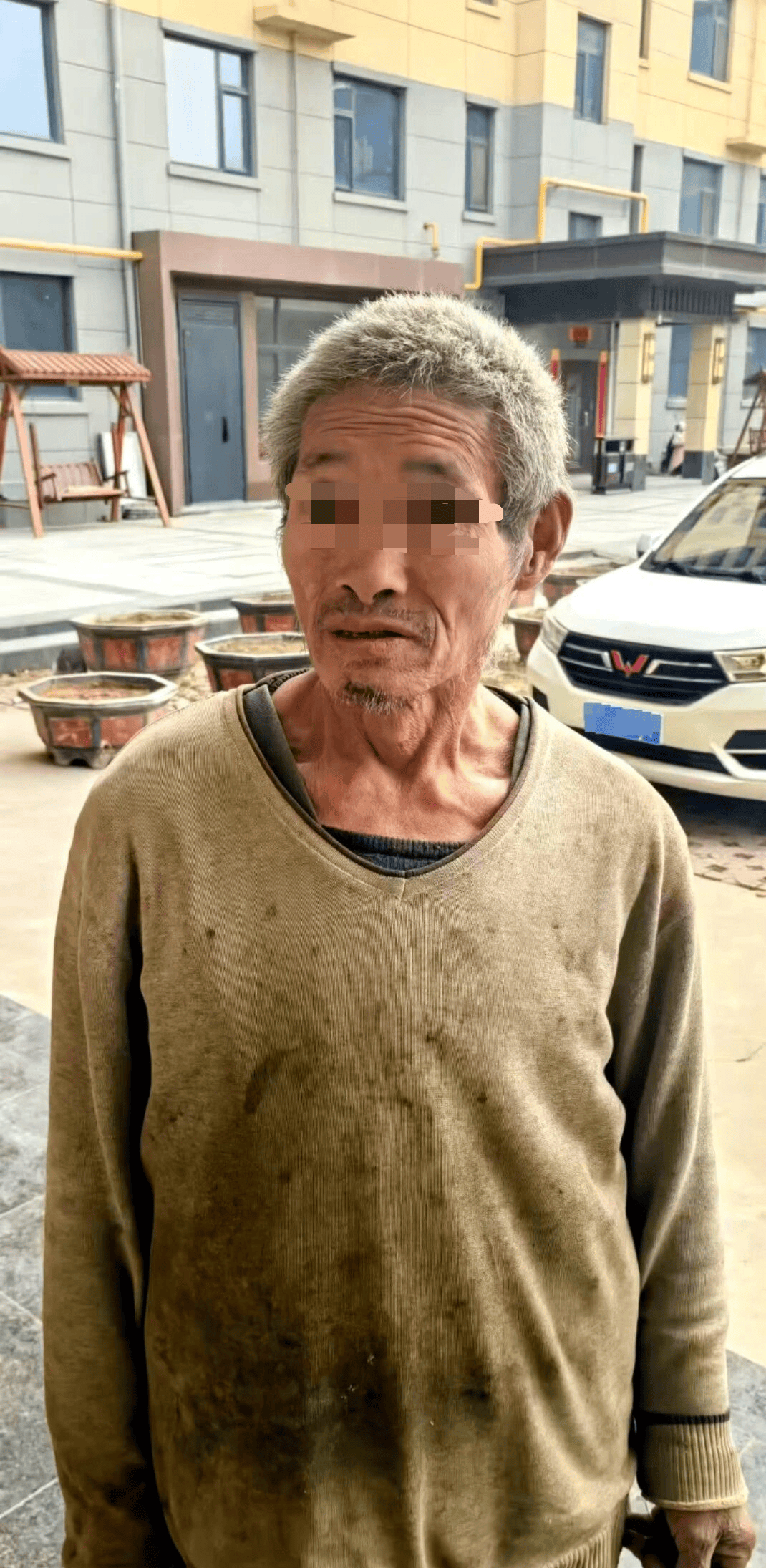 男子一次性收到11年工资38万元<strong></p>
<p>网资讯</strong>，老板曾辩称“路遇乞讨好心收留，属自愿劳动”