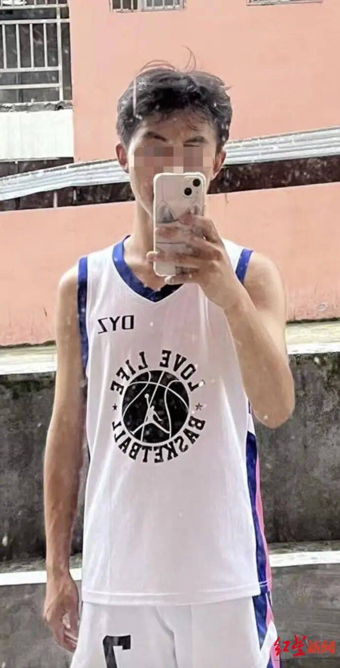 21岁小伙入职3个半月在宿舍猝死<strong></p>
<p>网站资讯</strong>，未获工伤认定，家属质疑过劳死