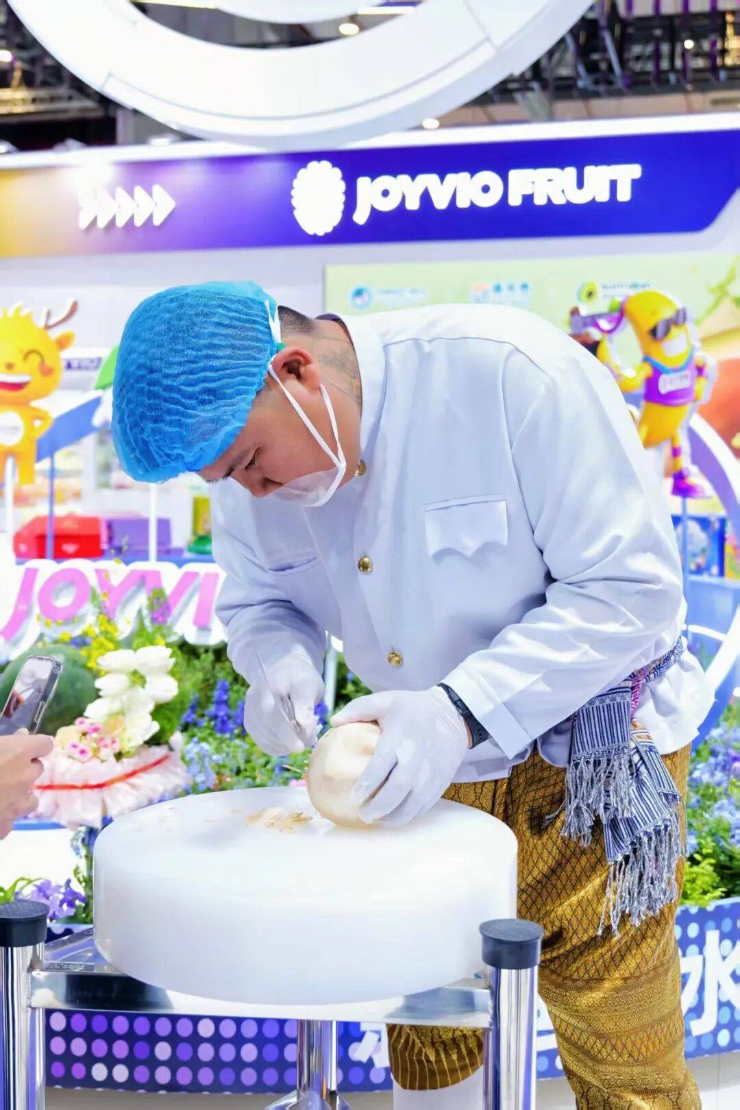 椰子水之外<strong></p>
<p>资讯点</strong>，大公司争夺40亿元生椰市场