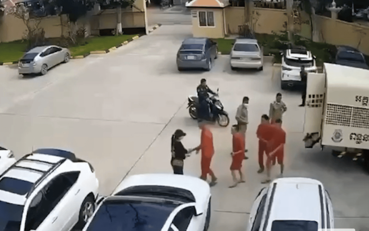 柬埔寨持枪劫囚案仍有一人在逃<strong></p>
<p>点资讯</strong>，“大嫂”等被控杀人罪等多项重罪