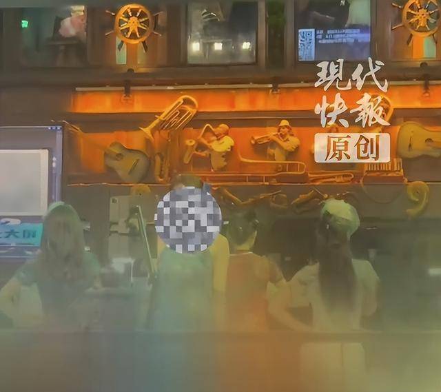 罚款9万元<strong></p>
<p>点资讯</strong>！徐州一烧烤店擅自举办男模秀、旗袍美女等演出