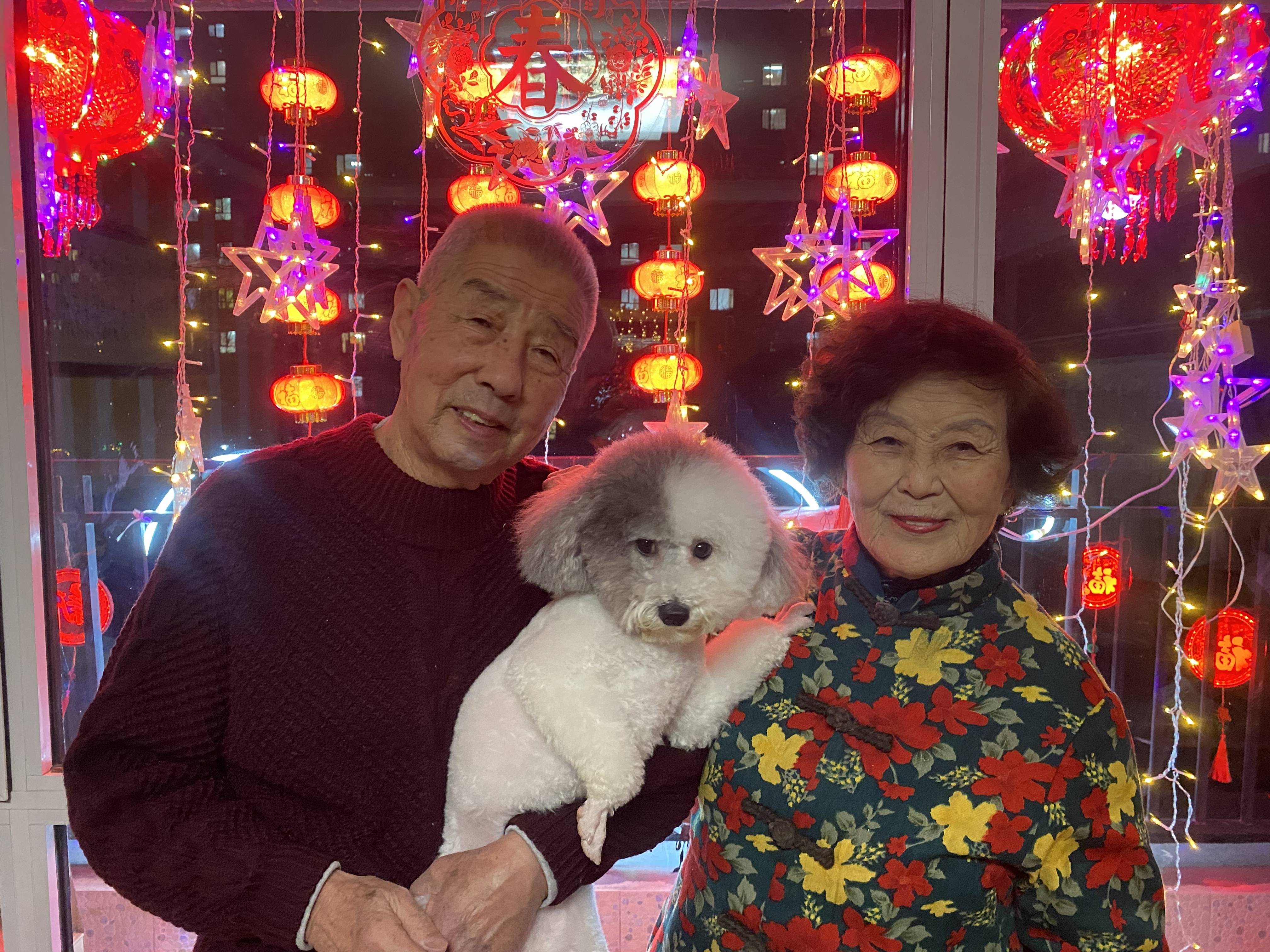 女子晒照对比奶奶自爷爷去世9个月后变化：再也不是时髦的老太太了<strong></p>
<p>下载资讯</strong>，评论区泪目