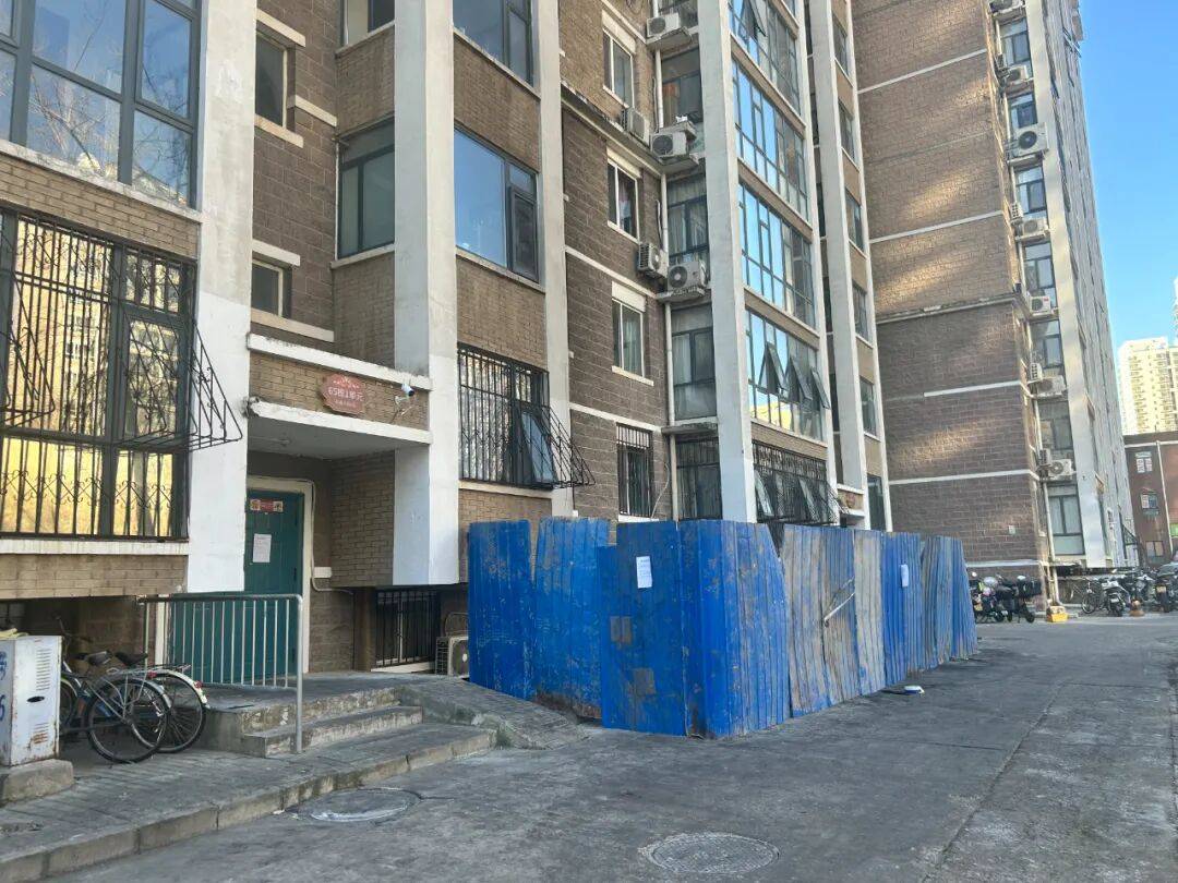 天通苑一天两起电动车火情<strong></p>
<p>下载资讯</strong>，突然着火忒吓人丨有事儿@新京报