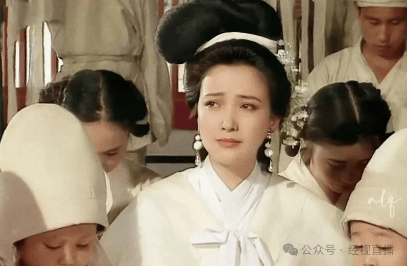 “何晴告别仪式”不公开对外吊唁<strong></p>
<p>app资讯</strong>，好友：她本想跟李雪健一样，战胜病魔，走回舞台