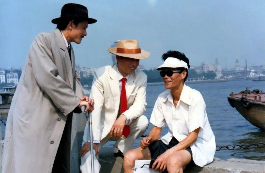 哀悼！上海著名导演逝世<strong></p>
<p>微资讯</strong>，曾创造中国悬疑片票房奇迹