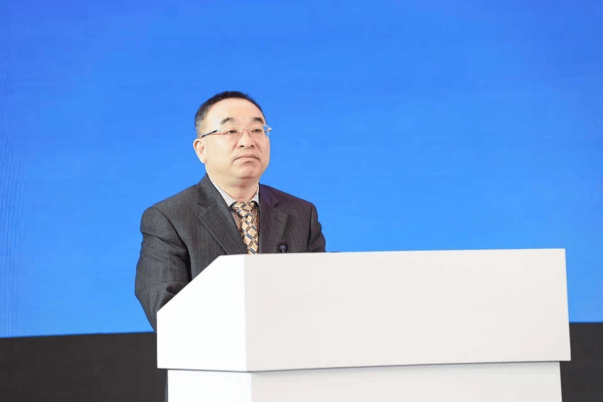 今年第20“虎”任上被查<strong></p>
<p>本地资讯</strong>!公安厅原厅长被公诉